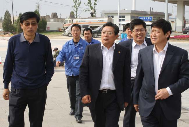杨力强莅临公司项目指导工作