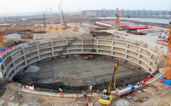 公司承建的世界最大翻车机房开始进行主体施工