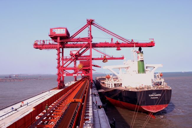 World’s Largest Ore Terminal Built by CCCC-FHEC Put into Operation