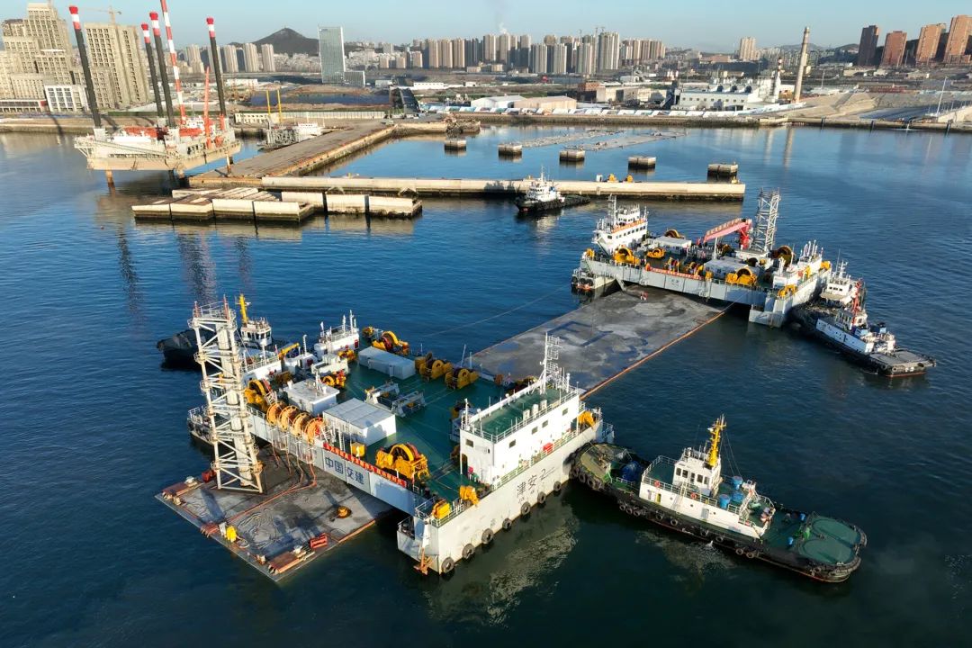 大连湾海底隧道全部标准管节安装完成