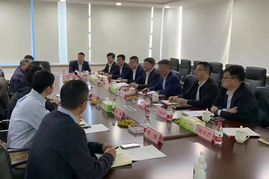 一航局主要领导到大连地区开展商务交流